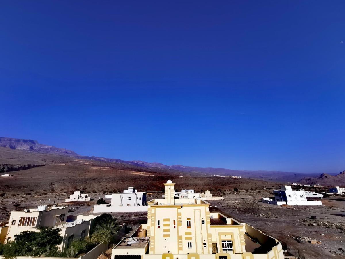228Hostel Al Ḩamrāʼ Bagian luar foto