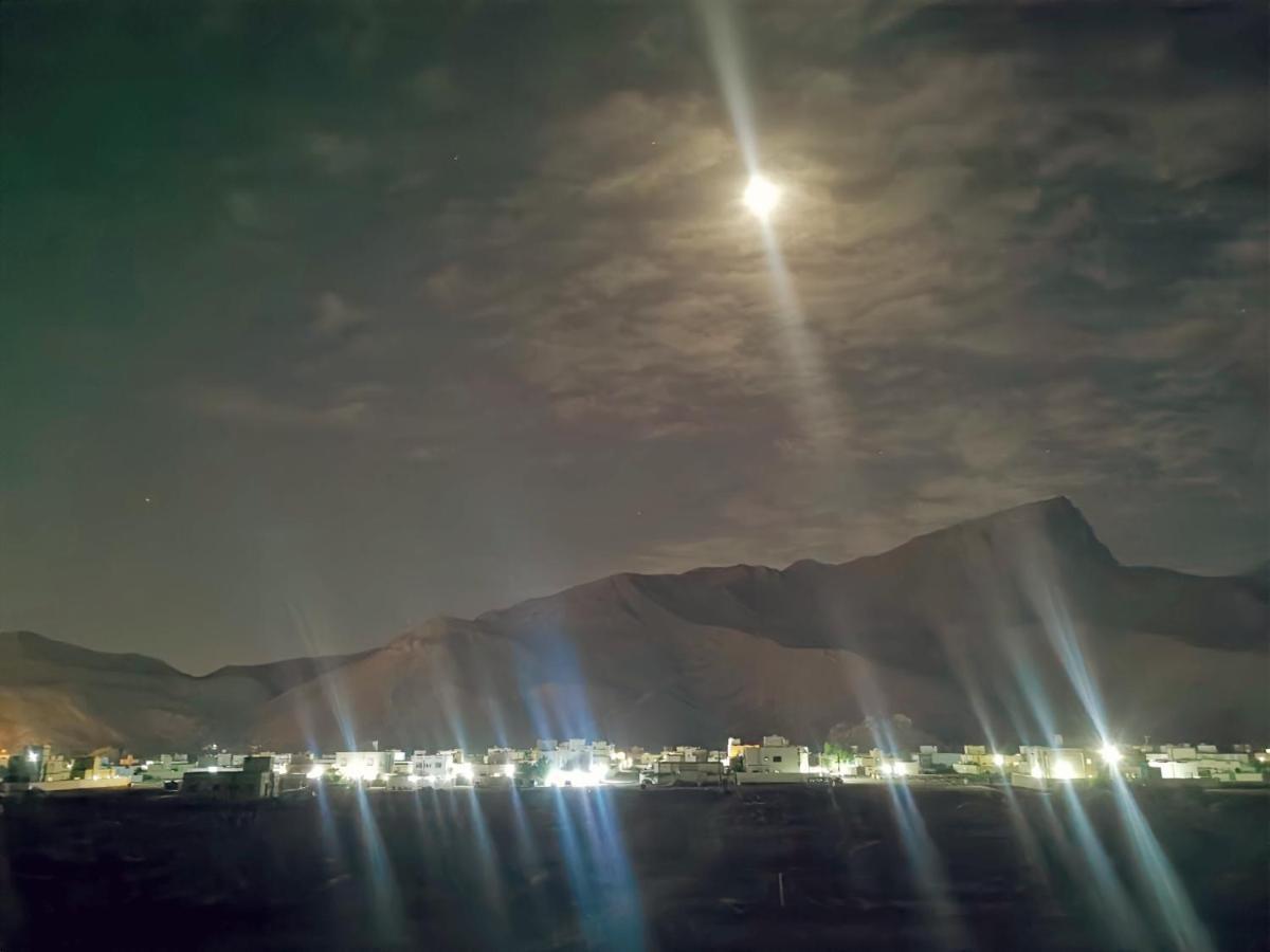 228Hostel Al Ḩamrāʼ Bagian luar foto